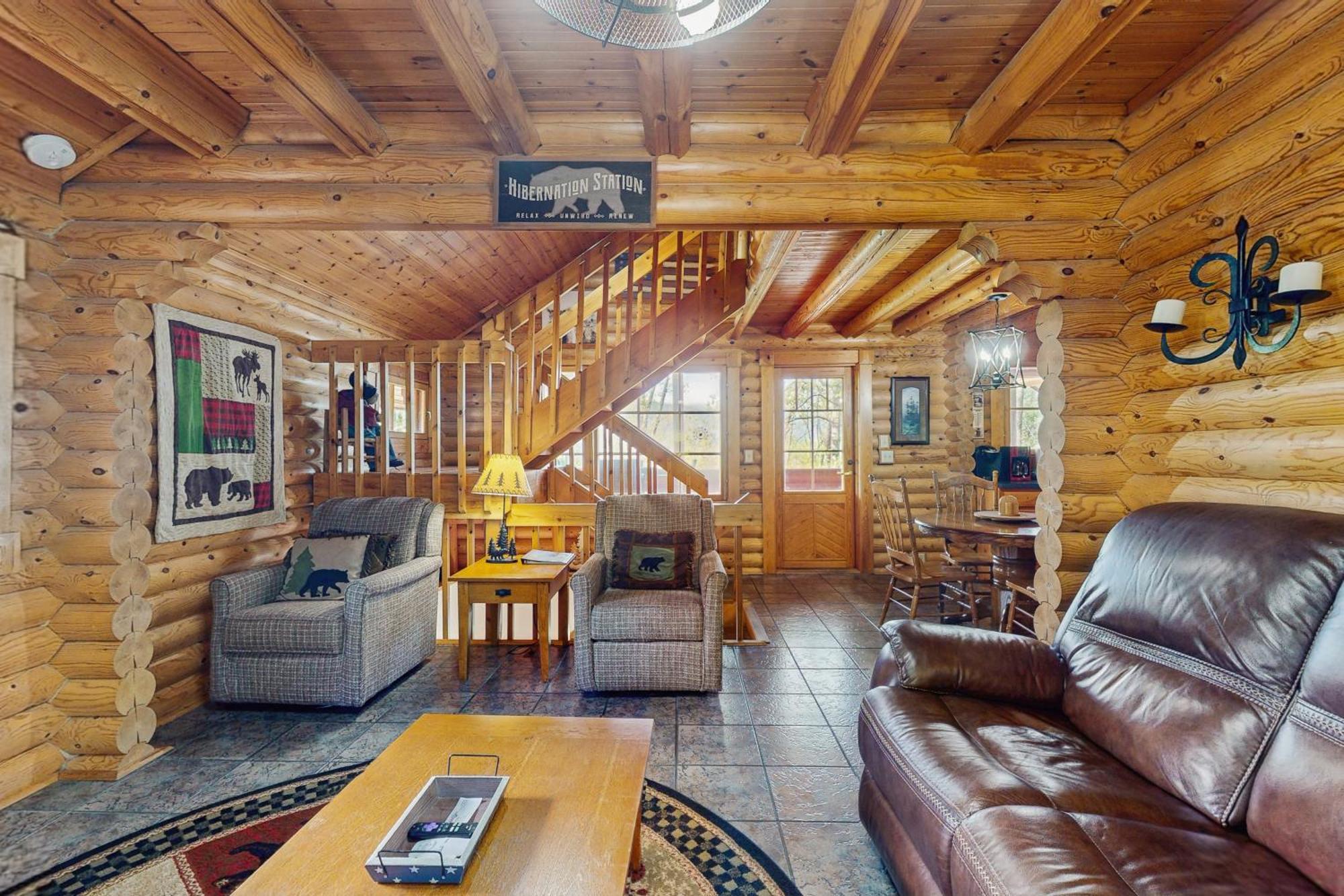 Pine Cone Cabin Гетлинбург Екстериор снимка