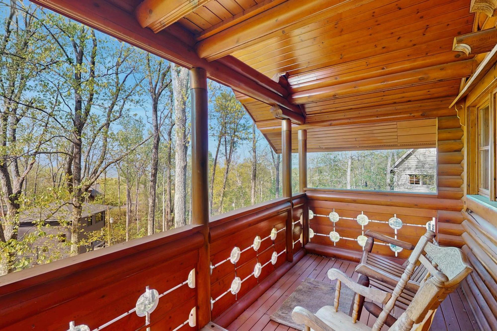 Pine Cone Cabin Гетлинбург Екстериор снимка